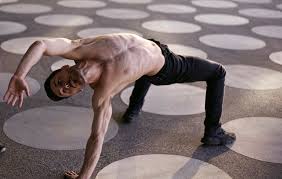 Kenan Dinkelmann - Flow Acrobatics Beginners Course