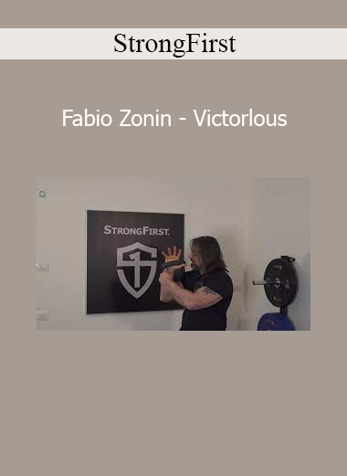 Fabio Zonin demonstrating strength training techniques in the StrongFirst Victorlous course